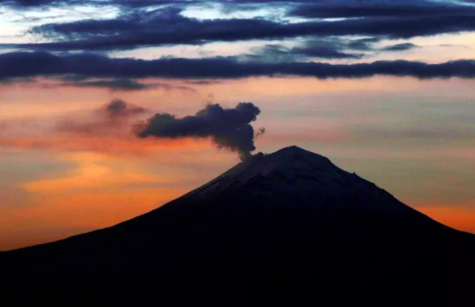 Γουατεμάλα: Ετοιμάζεται ξανά για έκρηξη το ηφαίστειο Φουέγο