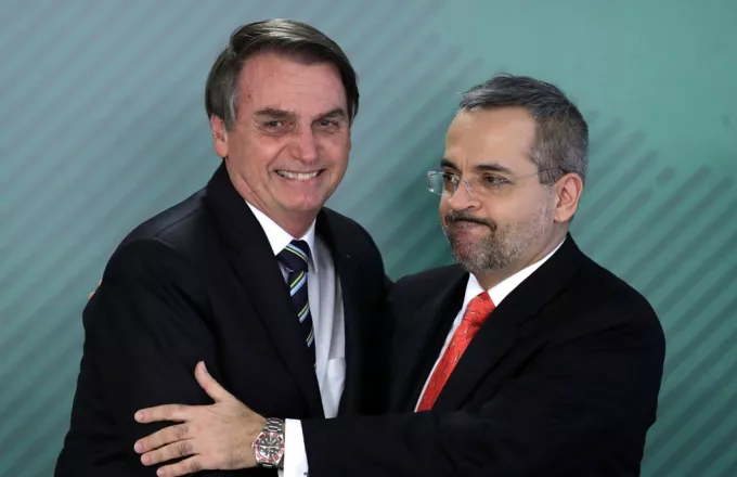 Ρεζίλι έγινε ο Βραζιλιάνος υπουργός Παιδείας: Έγραψε tweet γεμάτο με ορθογραφικά
