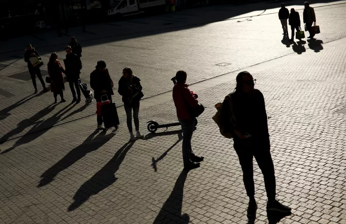 Κορωνοϊός- Ισπανία: Σχεδόν 900.000 εργαζόμενοι έχασαν τη δουλειά τους
