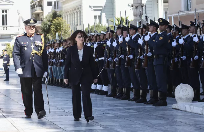 Ορκίστηκε ενώπιον της Βουλής η νέα Πρόεδρος της Δημοκρατίας. Το παρασκήνιο