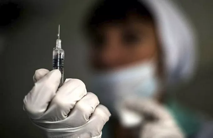 Παραγγελίες για 400 εκ. δόσεις για εμβόλιο κατά του κορωνοϊού έχει λάβει η AstraZeneca