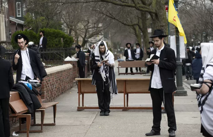 Χάος στη Νέα Υόρκη: Εκατοντάδες στους δρόμους για την κηδεία ραβίνου - Ξέσπασμα δημάρχου 