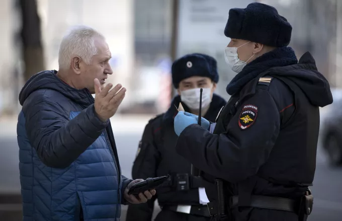 Ρωσία: Περισσότερα από 6.200 νέα κρούσματα κορωνοϊού σε ένα 24ωρο 