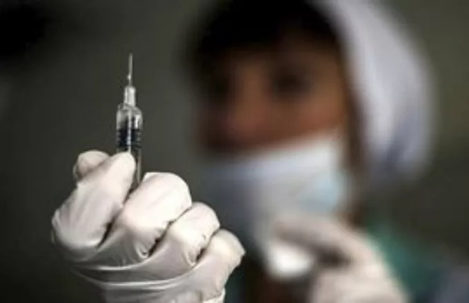 Κορωνοϊός: 1 στους 4 ενδέχεται να μην έχει εμβολιαστεί πριν από το 2022