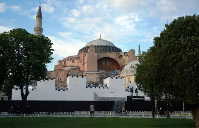 HURRIYET: Ο Eρντογάν έδωσε εντολή. Ψάχνουν φόρμουλα για να γίνει τζαμί η Αγία Σοφία