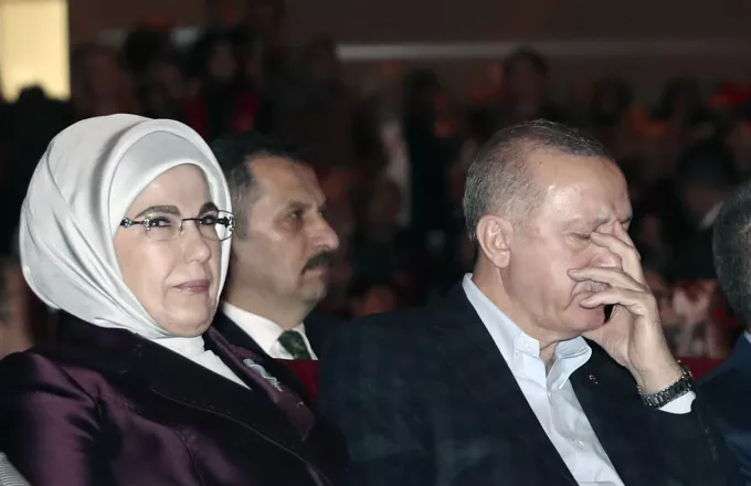 Αγία Σοφία: Αντιδράσεις Τούρκων διανοούμενων - Τι είπε και η Εμινέ Ερντογάν
