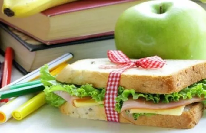 Σχολικά γεύματα: Πότε ξεκινά η διανομή τους σε 1.227 σχολεία της χώρας