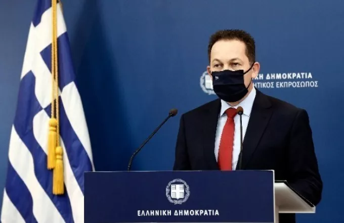 Πέτσας: «Δεν είναι fake news! Ο ΣΥΡΙΖΑ καταψήφισε τη μείωση των ασφαλιστικών εισφορών»
