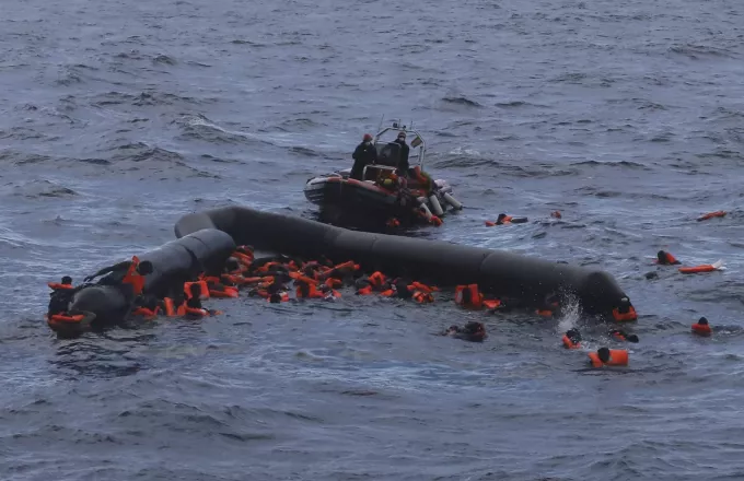 Λιβύη: 4 πτώματα παιδιών εντοπίστηκαν μετά το ναυάγιο πλεούμενου με δεκάδες μετανάστες