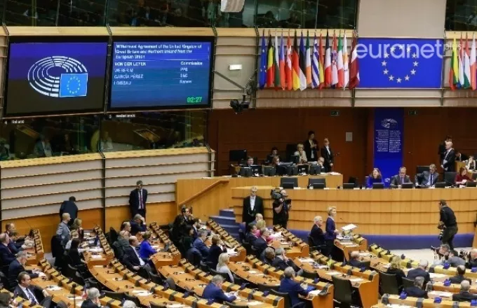 Συμφωνία Ευρωκοινοβουλίου-27: Σύνδεση της εκταμίευσης ευρωπαϊκών πόρων με το κράτος δικαίου