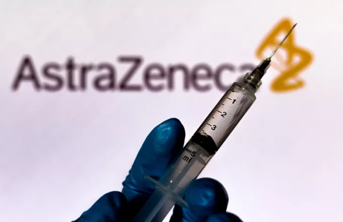 Απάντηση Λονδίνου: Επαρκώς αποτελεσματικό και στους άνω των 65 το εμβόλιο της AstraZeneca