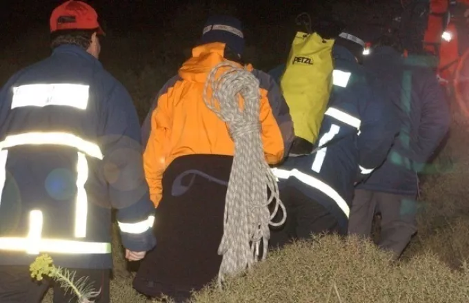 Επιχείρησαν 12 πυροσβέστες και η ορειβατική ομάδα της 2ης ΕΜΑΚ με 4 οχήματα
