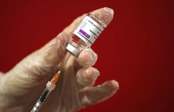 Καθησυχάζει και διευκρινίζει ο Ευρωπαϊκός Οργανισμός Φαρμάκων για το εμβόλιο της AstraZeneca