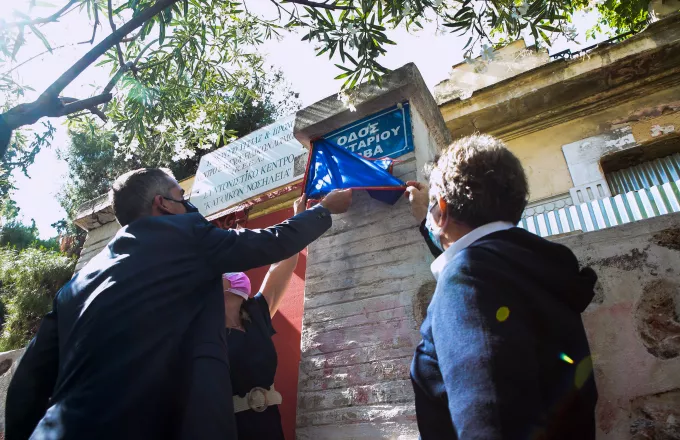Οργή Μπακογιάννη για τη βεβήλωση του μνημείου του Νεκτάριου Σάββα: Πράξη ανίερη
