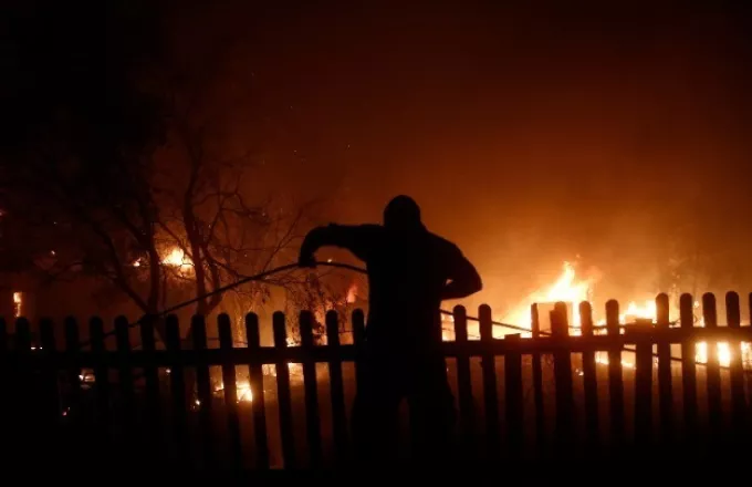 Εύβοια - Δήμαρχος Καρύστου στον ΣΚΑΪ: Υπό έλεγχο η φωτιά στο Μετόχι 