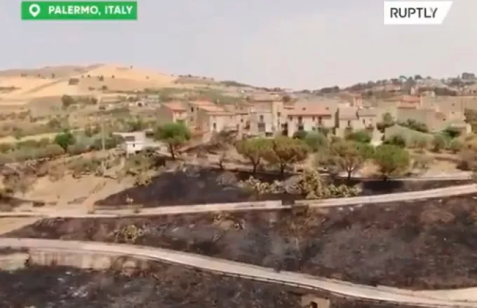 Ιταλία: «Αποκαΐδια» η Σικελία – βίντεο από drone (vid - pics)