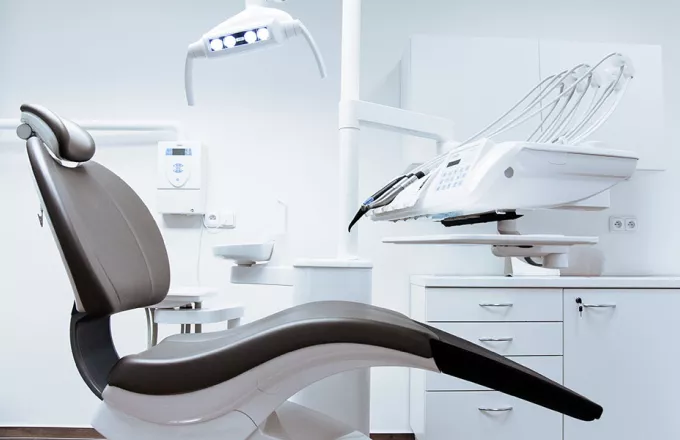 Παράταση προθεσμίας υποβολής αιτήσεων για το Dentist Pass