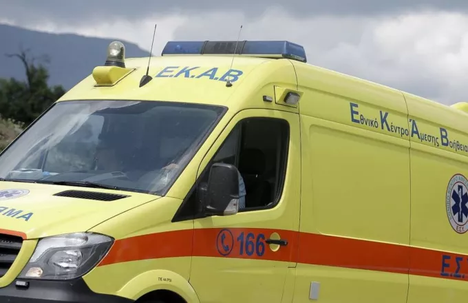 Βόλος: Έπεσε νεκρός ενώ περίμενε ταξί για το νοσοκομείο