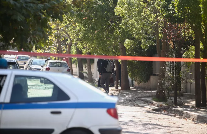 Άγριο έγκλημα στο κέντρο της Αθήνας: Γιος μαχαίρωσε και σκότωσε τον πατέρα του