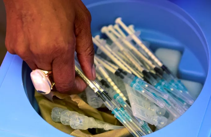 Γαλλία: Στοχευμένους εμβολιασμούς για την ευλογιά των πιθήκων προτείνει η Ανώτατη Υγειονομική Αρχή