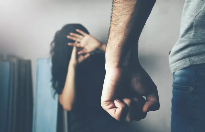 Κακοποίηση, Ενδοοικογενειακή Βία 