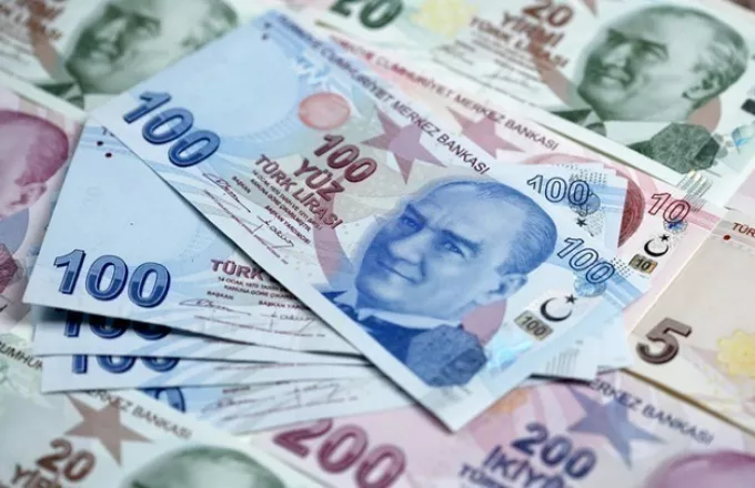 Τουρκάλα οικονομική αναλύτρια για την αύξηση επιτοκίων από Τουρκική Τράπεζα