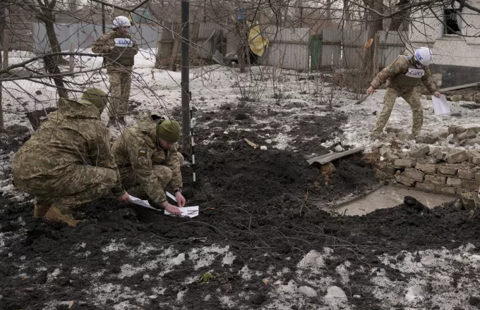 Εκρήξεις στο Λουχάνσκ - 25.000 άνθρωποι εγκατέλειψαν την περιοχή - Δείτε βίντεο