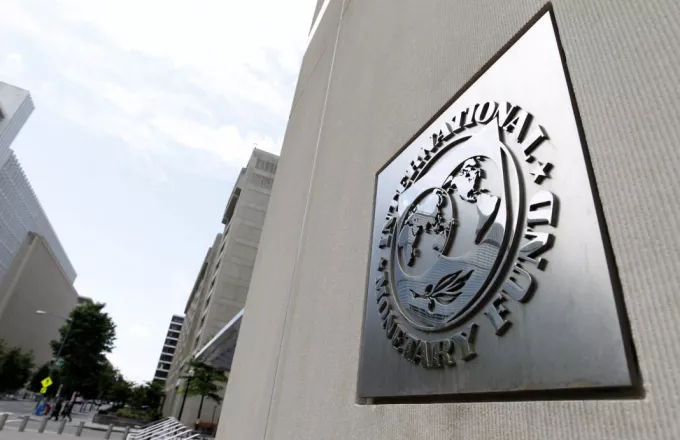 Την Τρίτη το ΔΝΤ αναθεώρησε προς τα κάτω τις προβλέψεις του για την παγκόσμια οικονομία,