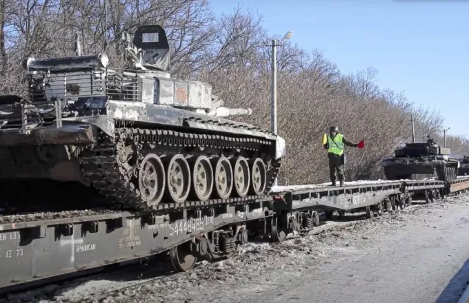 Nέο βίντεο της Μόσχας με μετακίνηση στρατευμάτων μετά το πέρας γυμνασίων - Δείτε το βίντεο