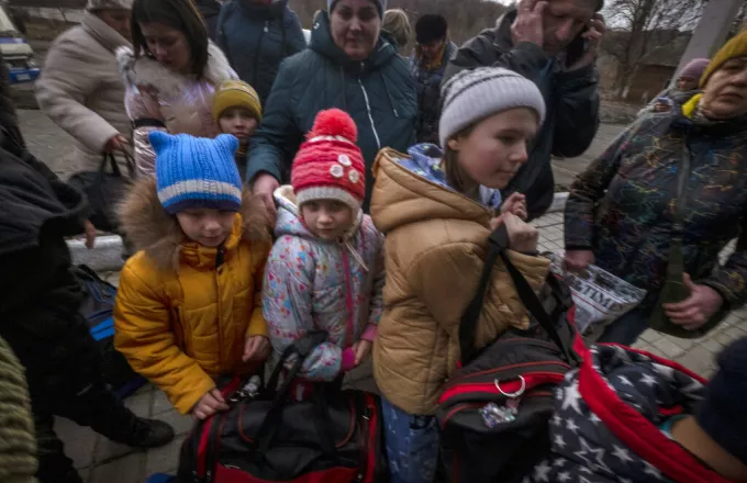 Κίεβο: Παράνομες υιοθεσίες παιδιών από την Ουκρανία- Τα μεταφέρουν στη Ρωσία