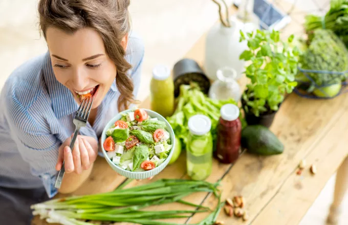 Πόσο ωφελούν τελικά τα λαχανικά την υγεία μας; Έρευνα ανατρέπει όσα γνωρίζαμε για την υγιεινή διατροφή