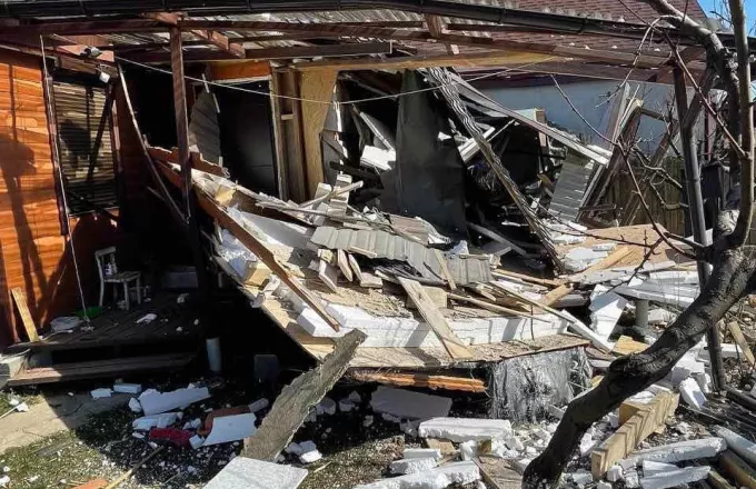 Ρώσοι χτύπησαν σπίτια στην Οδησσό την ώρα που μέσα κοιμούνταν άμαχοι- Συγκλονιστικές εικόνες 