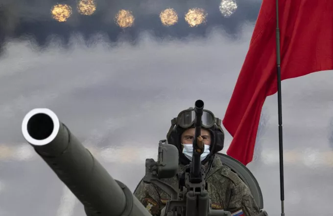 Το ρωσικό υπουργείο Άμυνας ανακοίνωσε ότι κατέστρεψε αποθήκες πυρομαχικών στο Ζιτόμιρ της Ουκρανίας