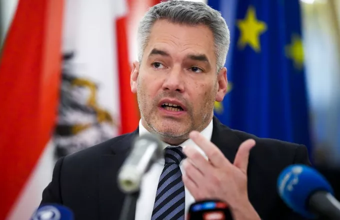 «Αν ο πόλεμος δεν τελειώσει σύντομα, θα γίνει ακόμη μεγαλύτερος» προειδοποιεί ο Αυστριακός καγκελάριος