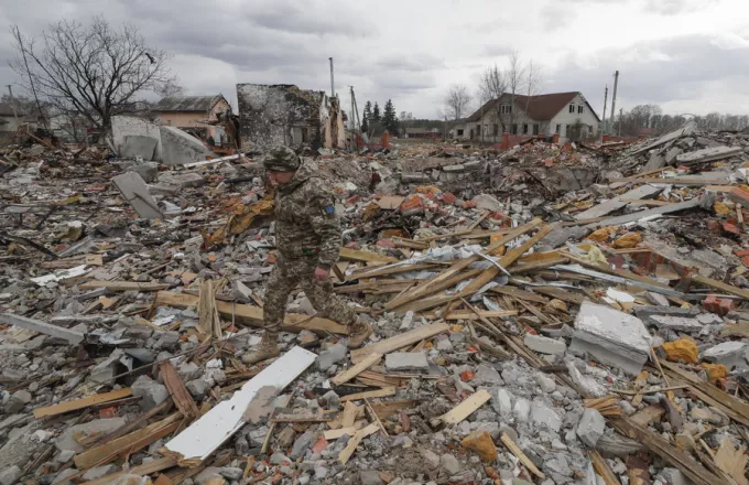 Η ρωσική αεροπορία βομβάρδισε επτά στρατιωτικές μονάδες στην Ουκρανία το τελευταίο 24ωρο