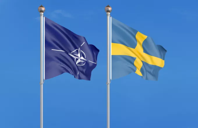 Υπέρ της ένταξης της χώρας τους στο ΝΑΤΟ το 57% των Σουηδών