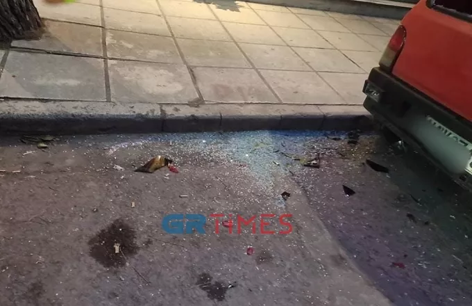 Θεσσαλονίκη: Μηχανή έπεσε πάνω σε σταθμευμένα οχήματα-Νεκρός ο 35χρονος οδηγός