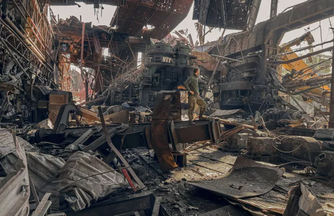 Εικόνες καταστροφής στο Αζοφστάλ μετά το ρωσικό σφυροκόπημα 