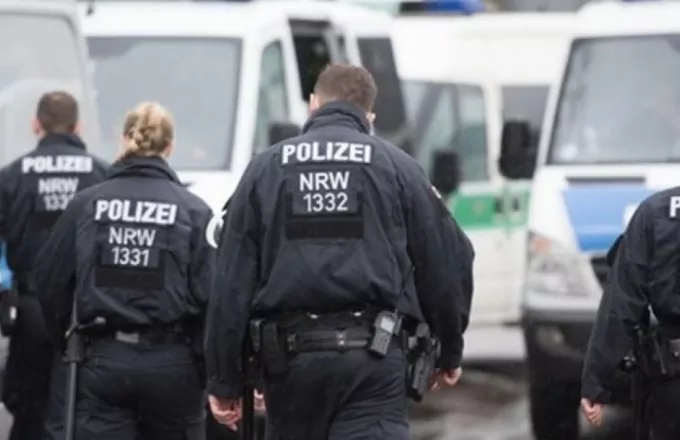 Γερμανία: Τραυματίες σε επεισόδια μεταξύ ακροδεξιών και αντιδιαδηλωτών