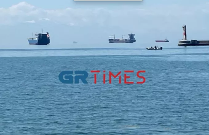 Φάτα Μοργκάνα στη Θεσσαλονίκη – Πλοία «αιωρούνται» πάνω από τη θάλασσα- Εντυπωσιακές εικόνες
