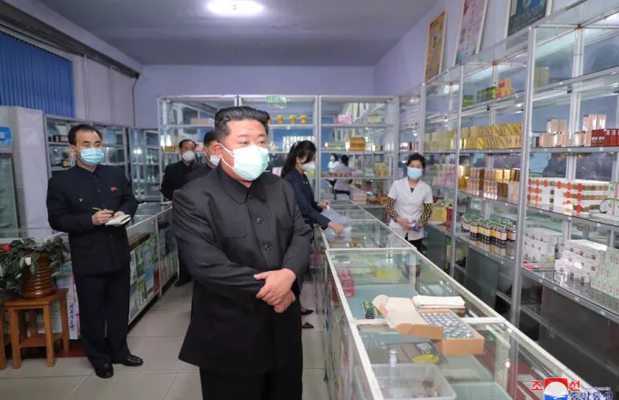 Βόρεια Κορέα: « Έλλειψη φαρμάκων» εν μέσω εκρηκτικής εξάπλωσης του νέου κορωνοϊού