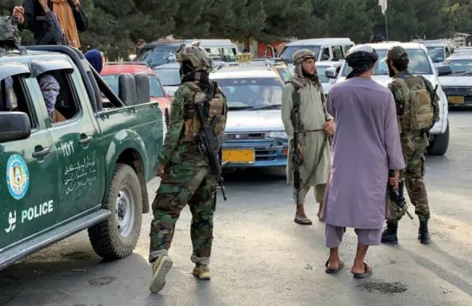 Τουλάχιστον δύο νεκροί σε βομβιστική επίθεση στην Καμπούλ