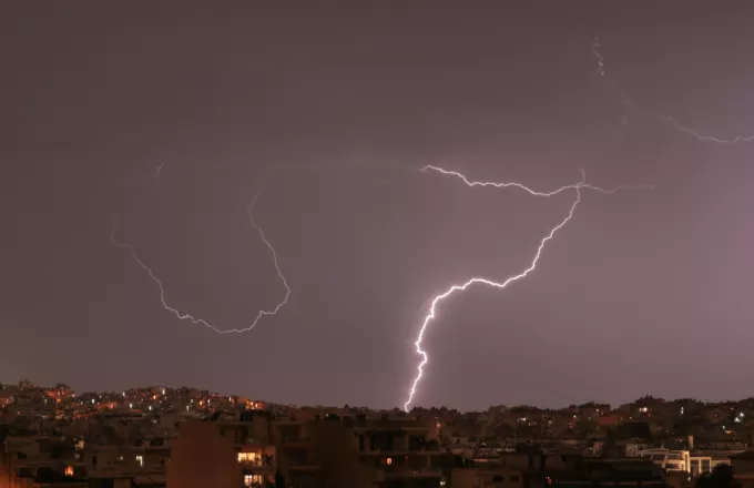 Πώς εξελίσσεται η κακοκαιρία με βροχές-Πότε θα «χτυπήσει« την Αθήνα