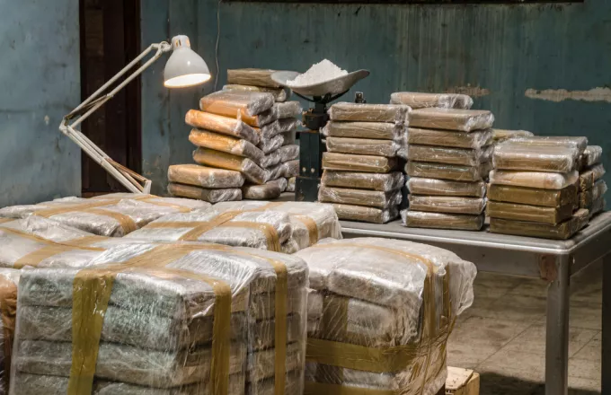 Βέλγιο: Κατασχέθηκαν 900 κιλά κοκκαϊνης – Τα ναρκωτικά ήταν κρυμμένα σε φορτίο με κακάο	