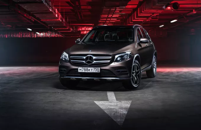 Γερμανία: Η αυτοκινητοβιομηχανία Mercedes-Benz αποχωρεί από τη ρωσική αγορά