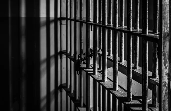 Αγρίνιο: 27 χρόνια φυλακή στον παπά που ασελγούσε σε ανήλικα κορίτσια