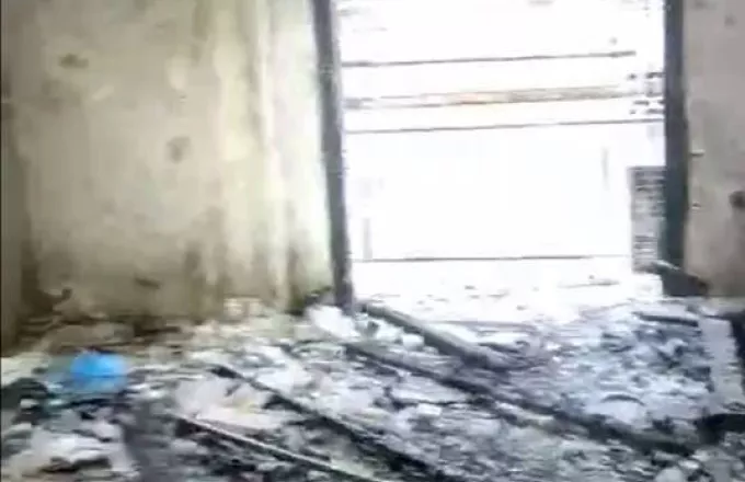 Εκκένωση κτιρίου υπό κατάληψη στα Εξάρχεια: Φωτογραφίες και βίντεο