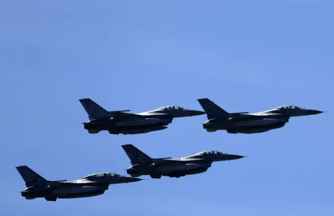 Η Νορβηγία πουλά στη Ρουμανία 32 μεταχειρισμένα μαχητικά F-16