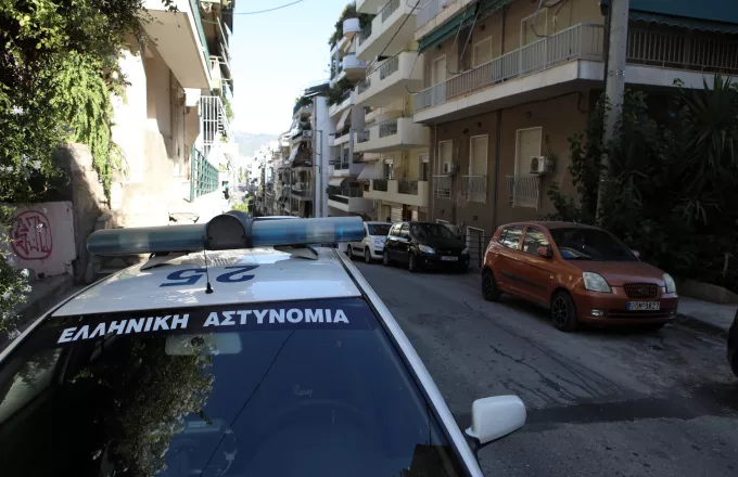 Θεσσαλονίκη: Επιτέθηκε στον σύντροφό της με ψαλίδι