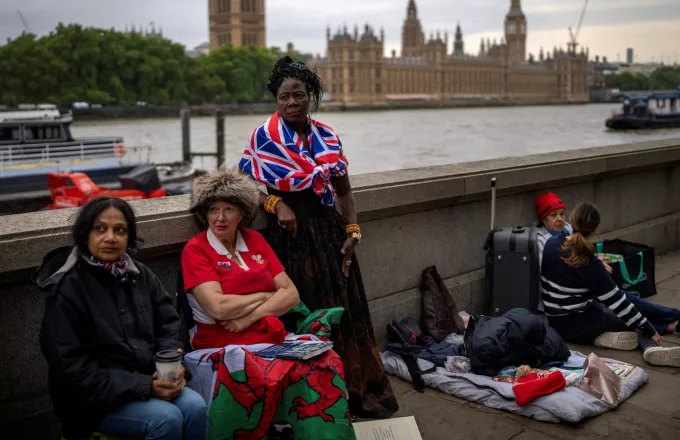 Το Λονδίνο ετοιμάζεται να «υποδεχθεί» την σορό της Βασίλισσας